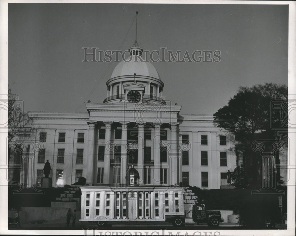 1951 Boozer&#39;s Capital on wheels, Alabama - Historic Images