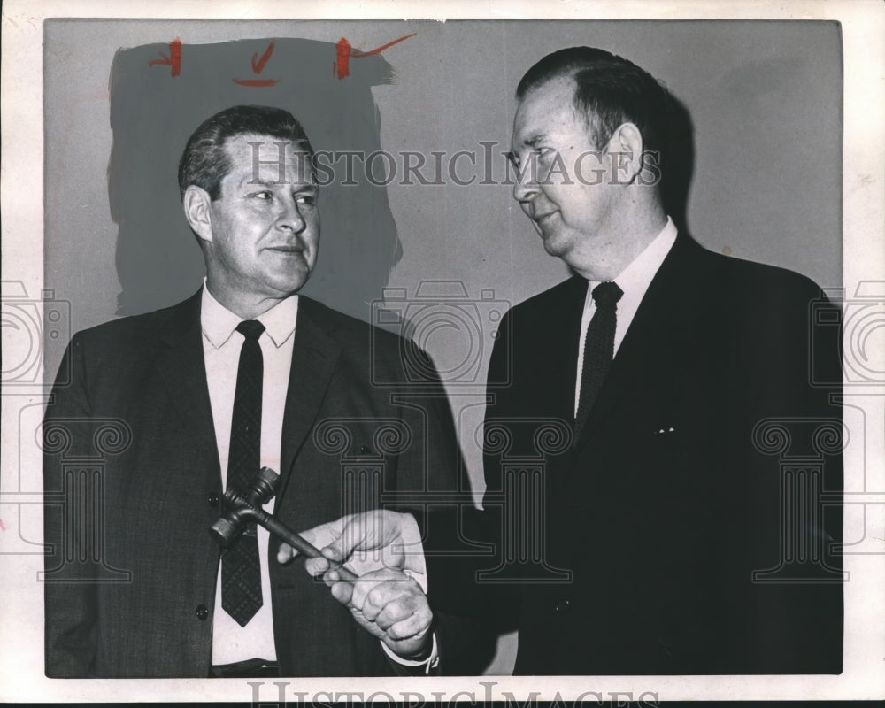 1965, William R. Bond, President of Woodward Iron Company &amp; other - Historic Images