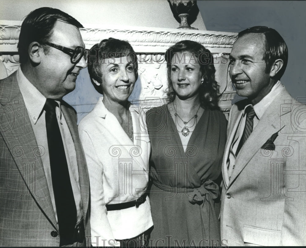 1979 Press Photo Birmingham Humane Society capital fund committee were honored - Historic Images