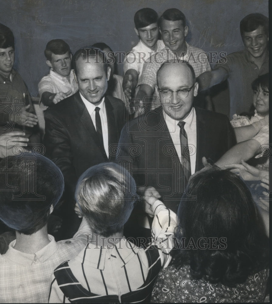 1969, Students congratulate Samford Award winners in Alabama - Historic Images