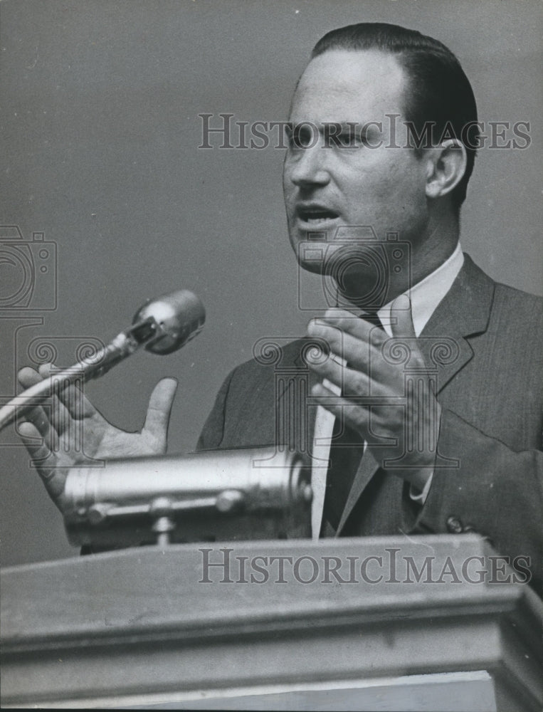 1962, Ryan deGraffenried, Candidate for Governor - abno00943 - Historic Images