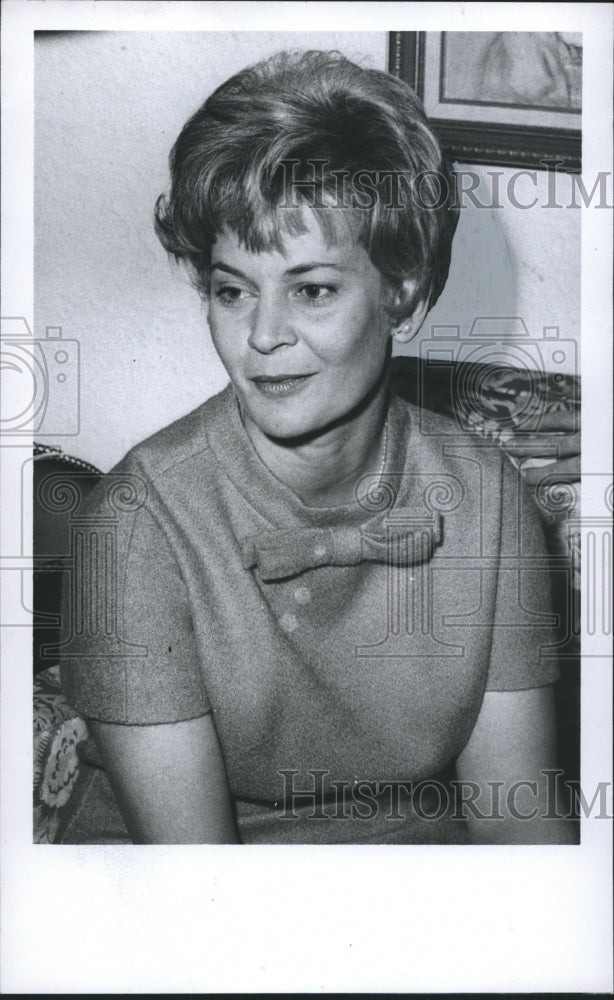 1967, Mrs. F. N. DeBardeleben, Scribblers - abno00950 - Historic Images