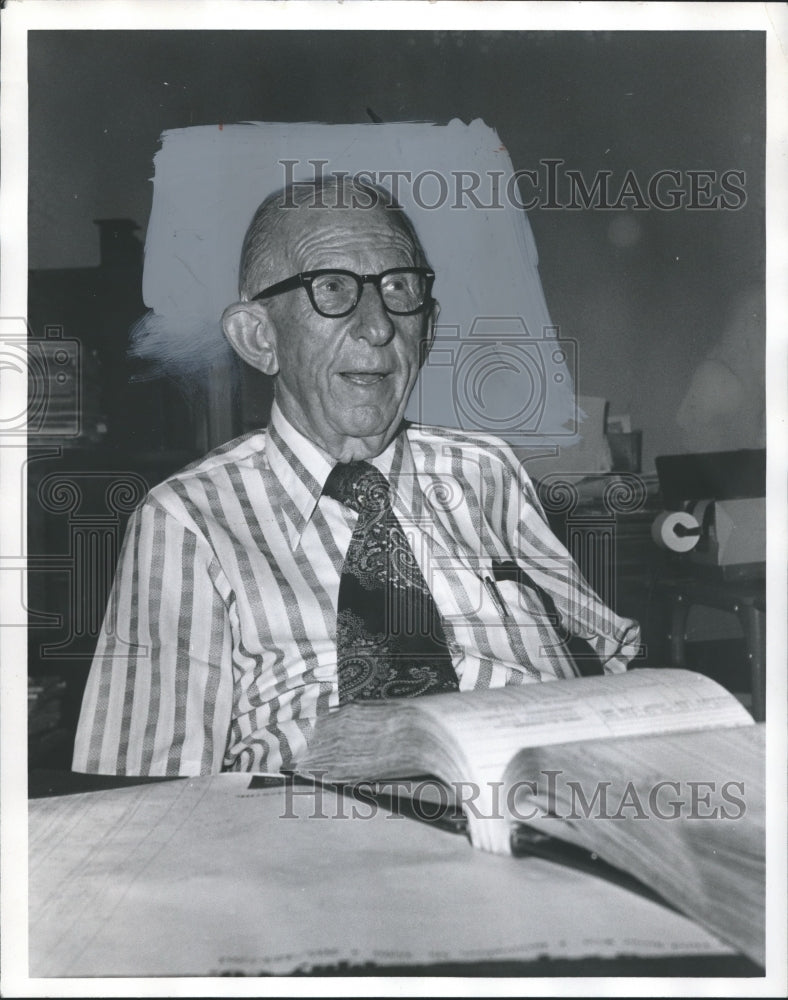 1975 Press Photo Mayor William Christian, Greensboro, Alabama - abno01091 - Historic Images