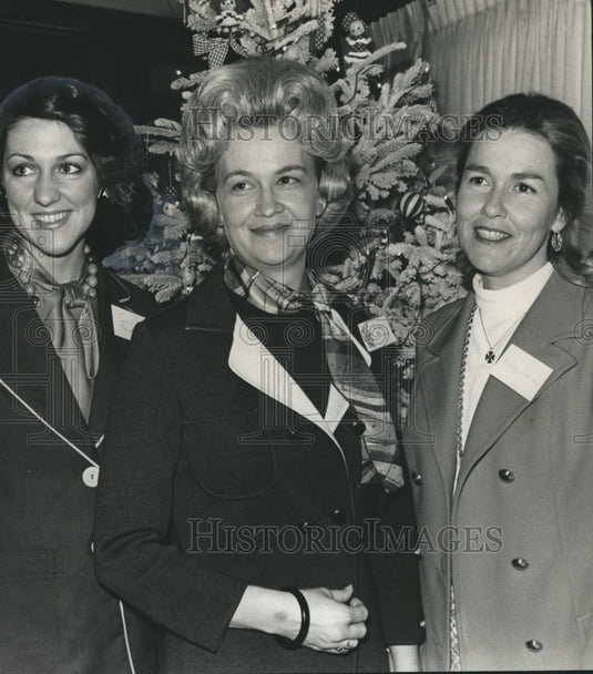 1974, New members of the Children's Service league at Sherry Party - Historic Images