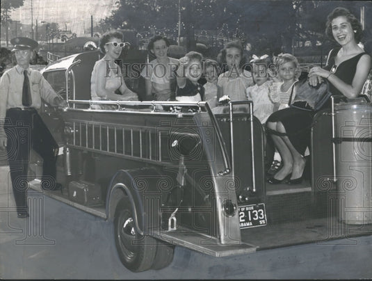 1955, Kiddieland Park - Ride on Mom's Day Out, Birmingham, Alabama - Historic Images