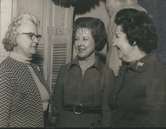 1972, Highlands Methodist Women's Society of Christian Service - Historic Images