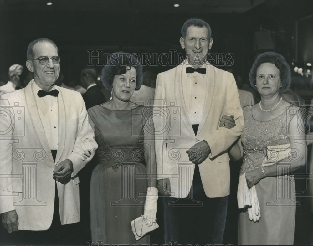 1966 Press Photo Encores Dance Club Hosts Formal Dinner, Dance in Birmingham - Historic Images