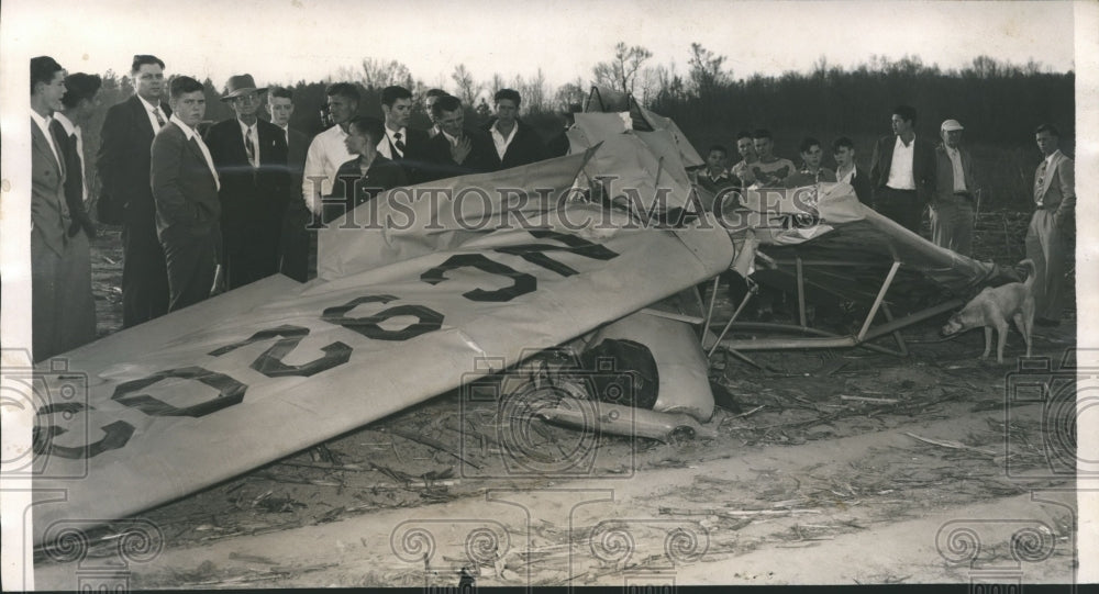 1951, Pilot and passenger killed in plain crash near Pell City - Historic Images