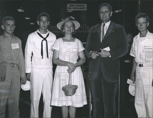 1963, AL congressman Carl Elliott & others visit Guantanamo Bay - Historic Images