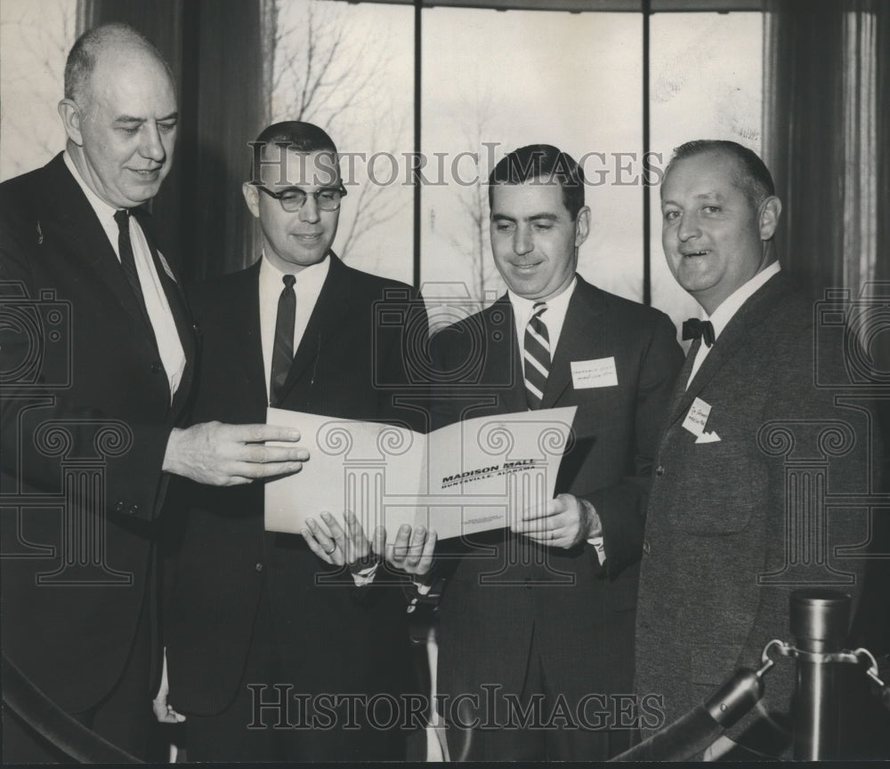 1964 Press Photo Paul Dowd, Charles Wainwright, Others announce Alabama Mall - Historic Images