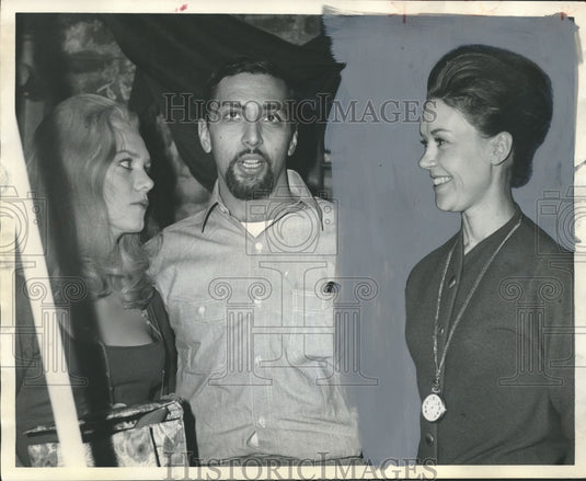 1965 Press Photo Wife of Alabama Senator Mrs Richard Dominick, Mel Howard, Other- Historic Images