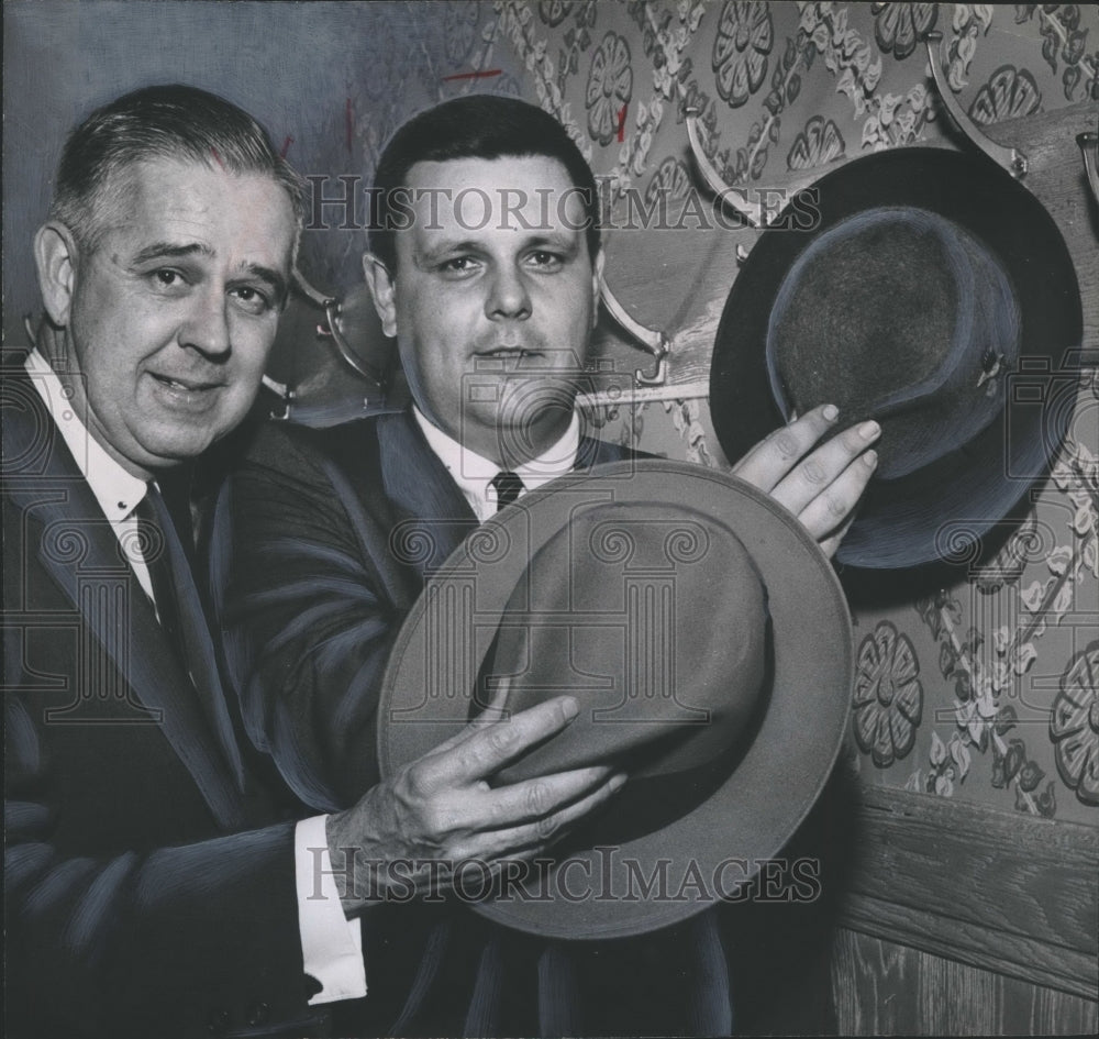1960 Press Photo Alabama Athletic Commissioners John Forney, Bill McTyeire - Historic Images