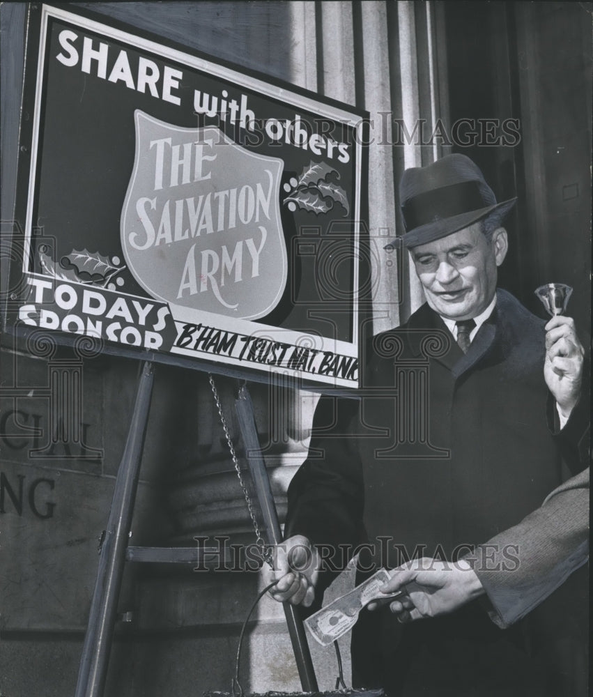 1964 Press Photo Will T. Cochran, rings bell for Salvation Army, Birmingham - Historic Images
