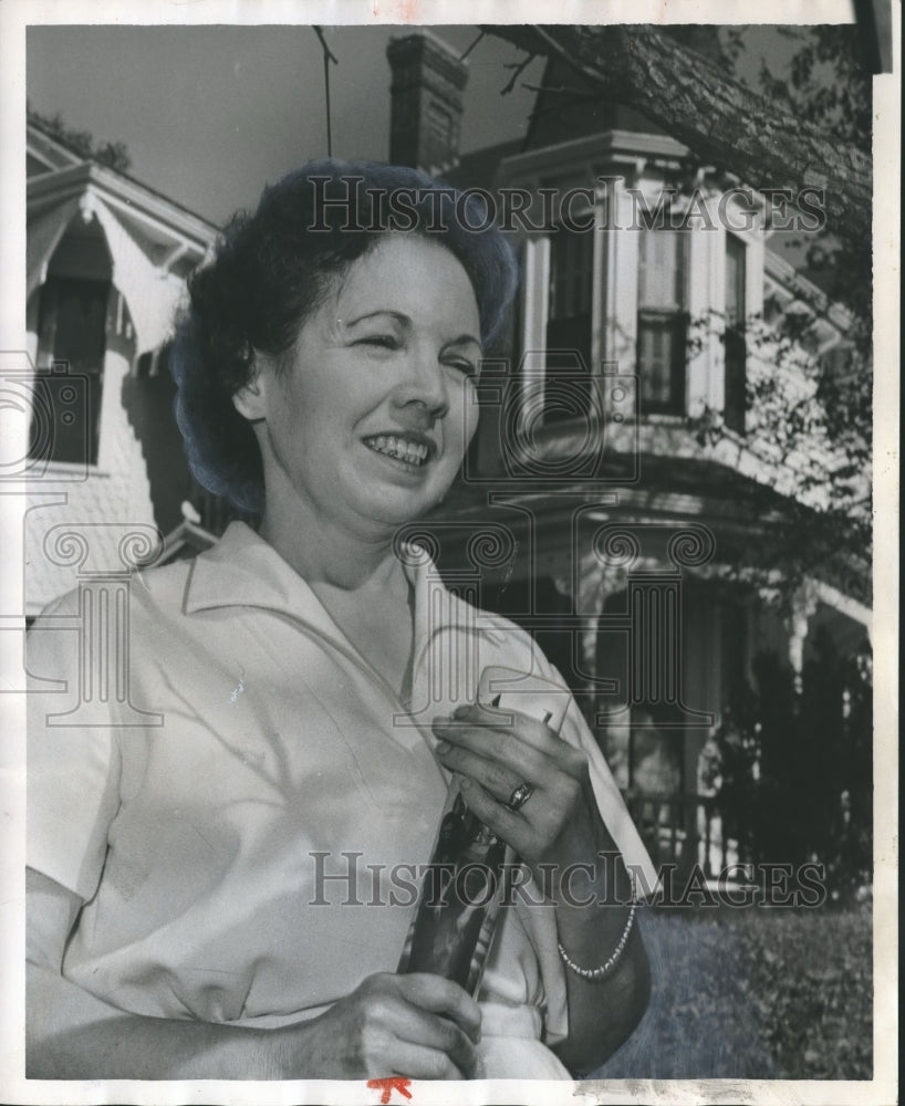 1959 Mrs. E. R. Cardwell, Wife of Mayor of Warrior, Alabama - Historic Images