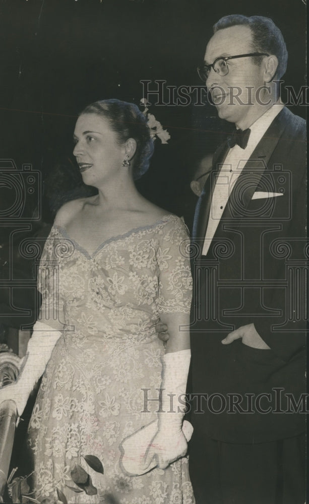 1955 Mr. and Mrs. Ralph Hammond, Press Secretary to Governor at Ball - Historic Images