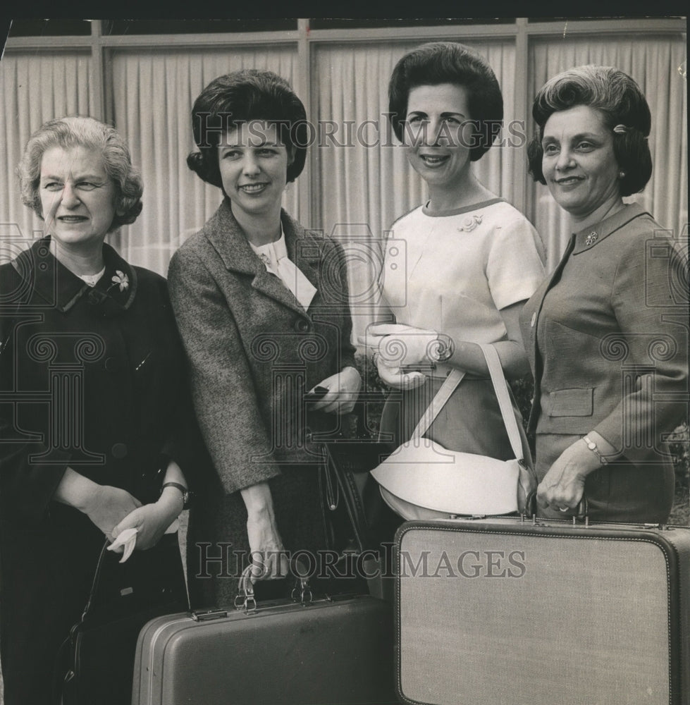 1964 Press Photo Mrs. Leo Friedman, Mrs. Irvin Siegal, Others at Hadassah Event - Historic Images