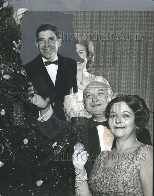 1965 Attendees at Dinner-Dance of Dental Association & Auxiliary - Historic Images