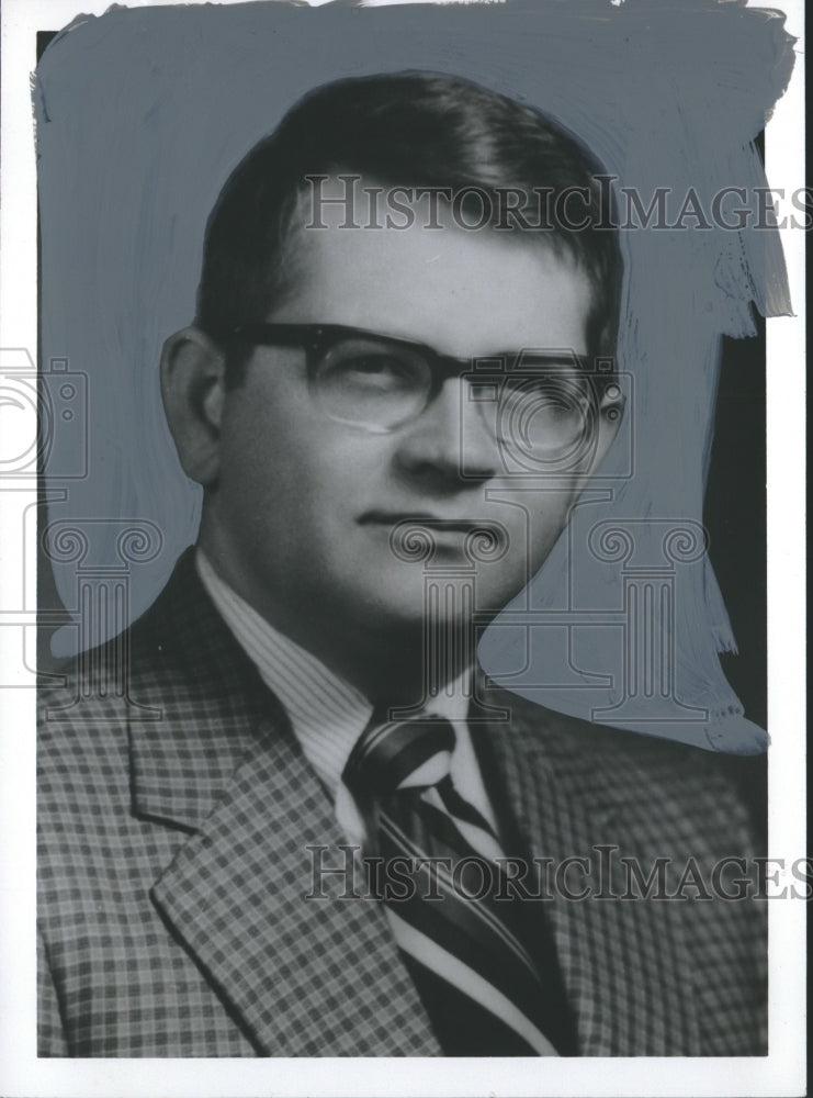 1977 Press Photo University of Alabama-Birmingham Dr. Wayne H. Finley- Historic Images