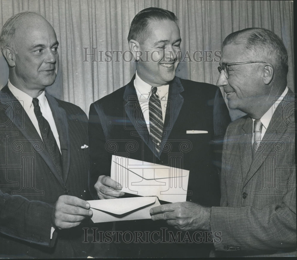 1952, Howard College receives generous gift from Meyer Foundation - Historic Images