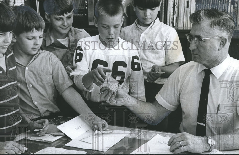 1967, North Roebuck Elementary School - Odell Grady, Principal - Historic Images