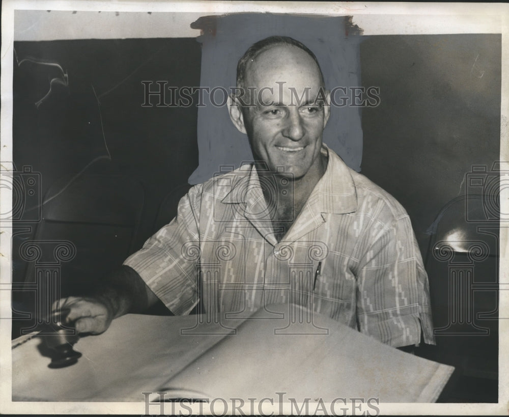 1961 Press Photo C.E. Betchel, Mayor of Brownville, Alabama - abno03150 - Historic Images