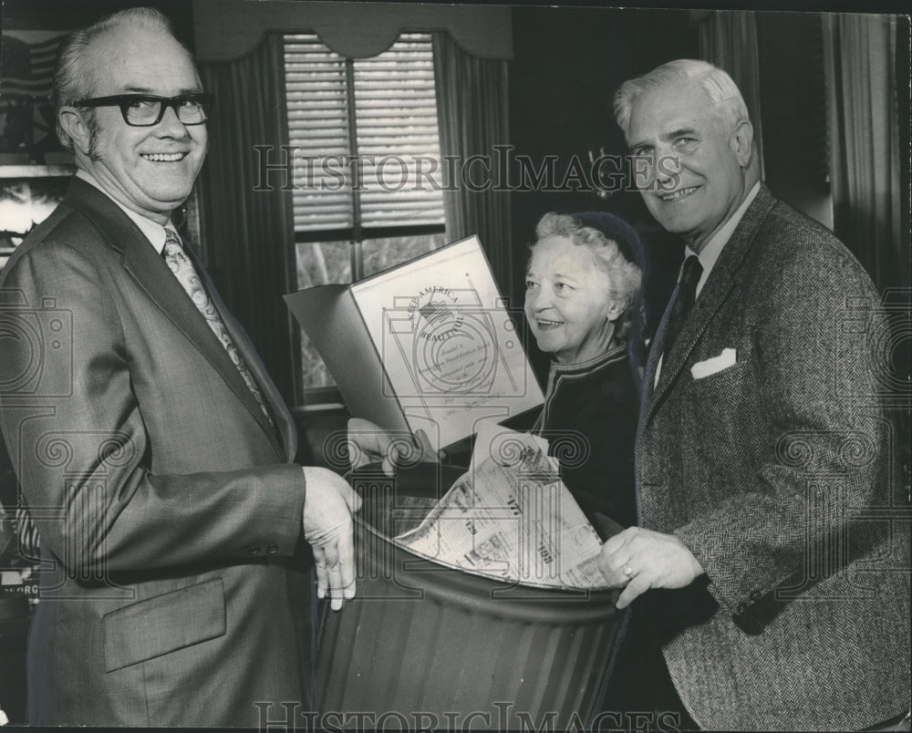 1972, W. R. Nash and Alyce Walker with Birmingham clean-up - Historic Images