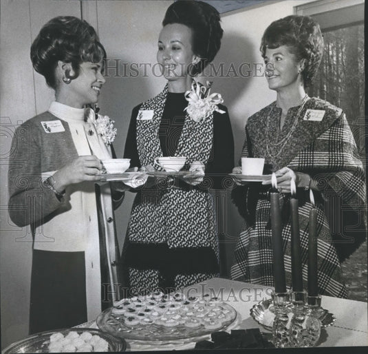 1971 Press Photo New members of Children's Service League honored, Alabama - Historic Images