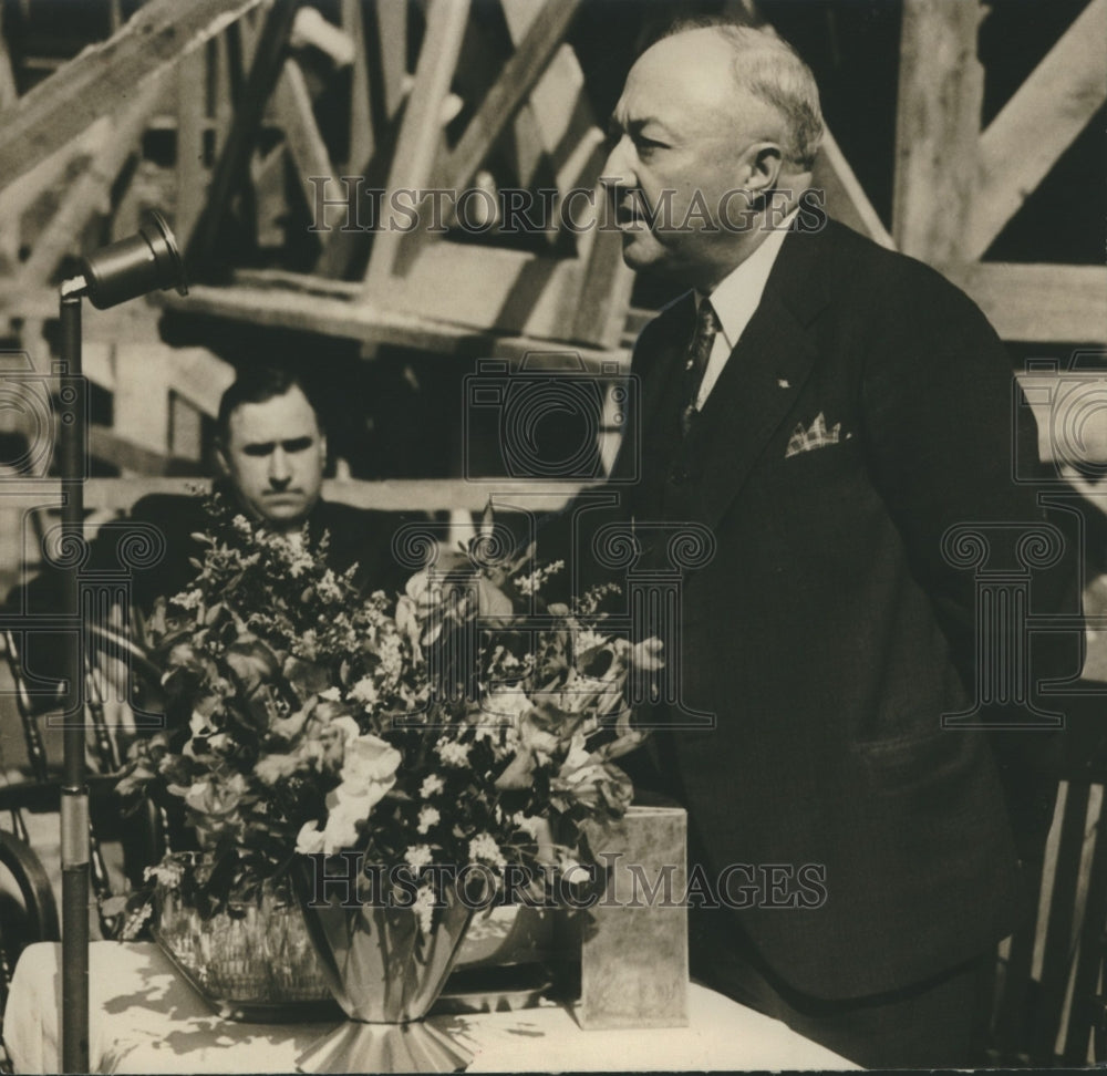 1938, R. E. (Bob) Smith Dedicates Cornerstone at Hillman Clinic - Historic Images