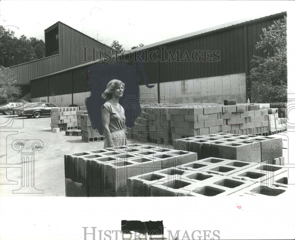 1979, Doris Fuller, Manager, Racquet Place - abno03434 - Historic Images