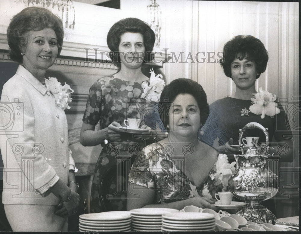 1967, March of Dimes - Mrs. MacDonald Gallion, Others, Alabama - Historic Images