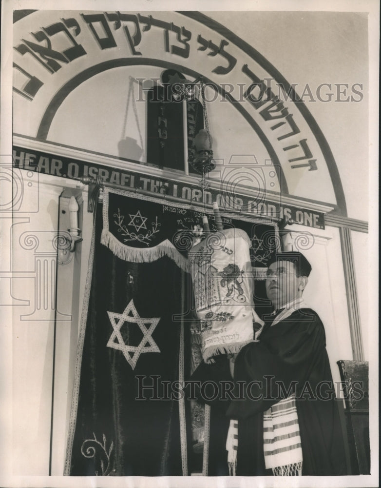 1952 Rabbi J. S. Gallinger, Clergyman, Bessemer, Alabama - Historic Images