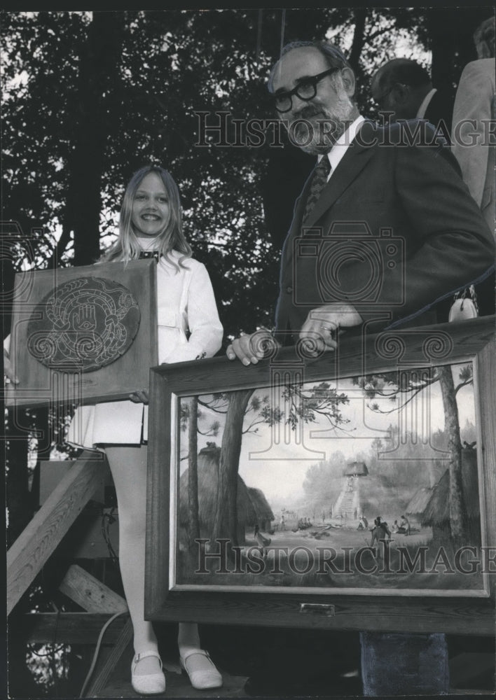 1973 Daughter of Alabama Governor, Lee Wallace with Herb Boschung - Historic Images