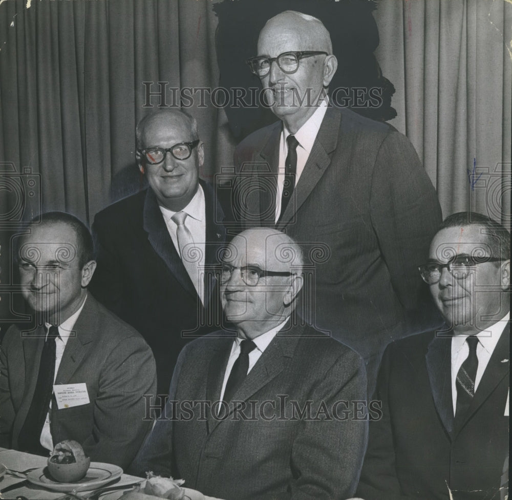 1963 Press Photo County Commissioner, Eddie Gilmore, at AGC Annual dinner - Historic Images