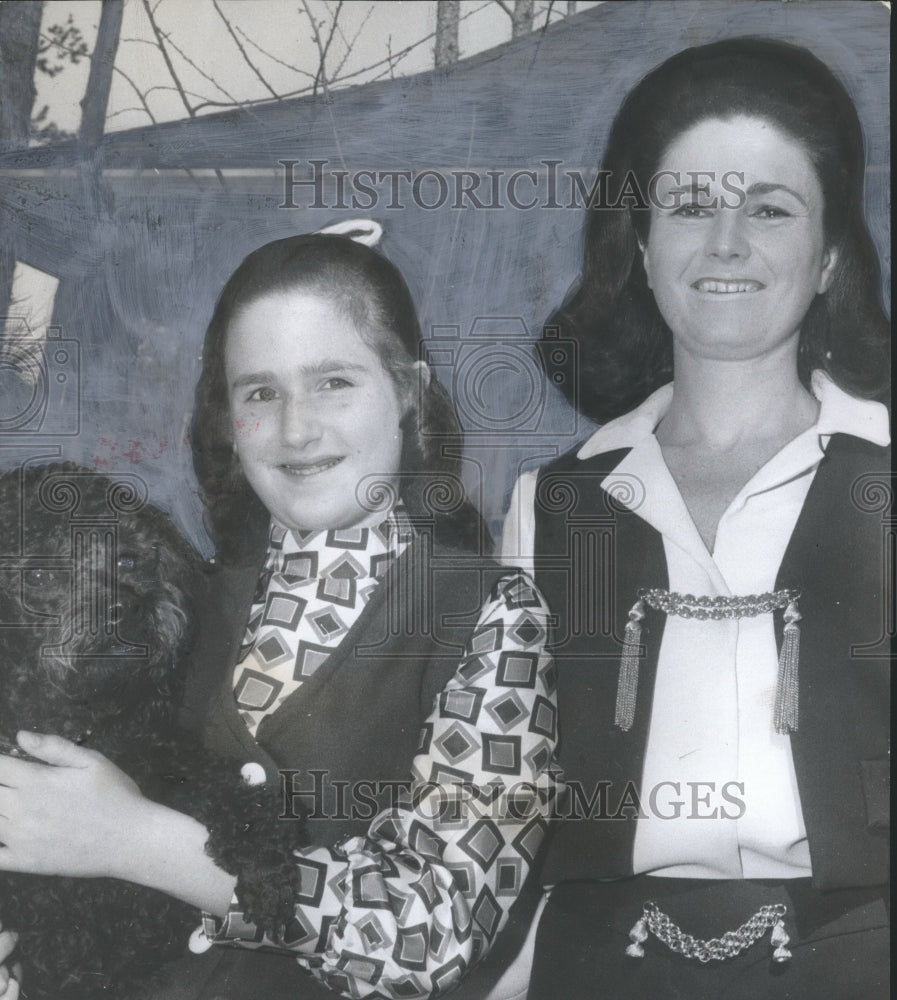 1970 Press Photo Mrs. Harvey Gotlieb with Julie holding dog - abno03834 - Historic Images