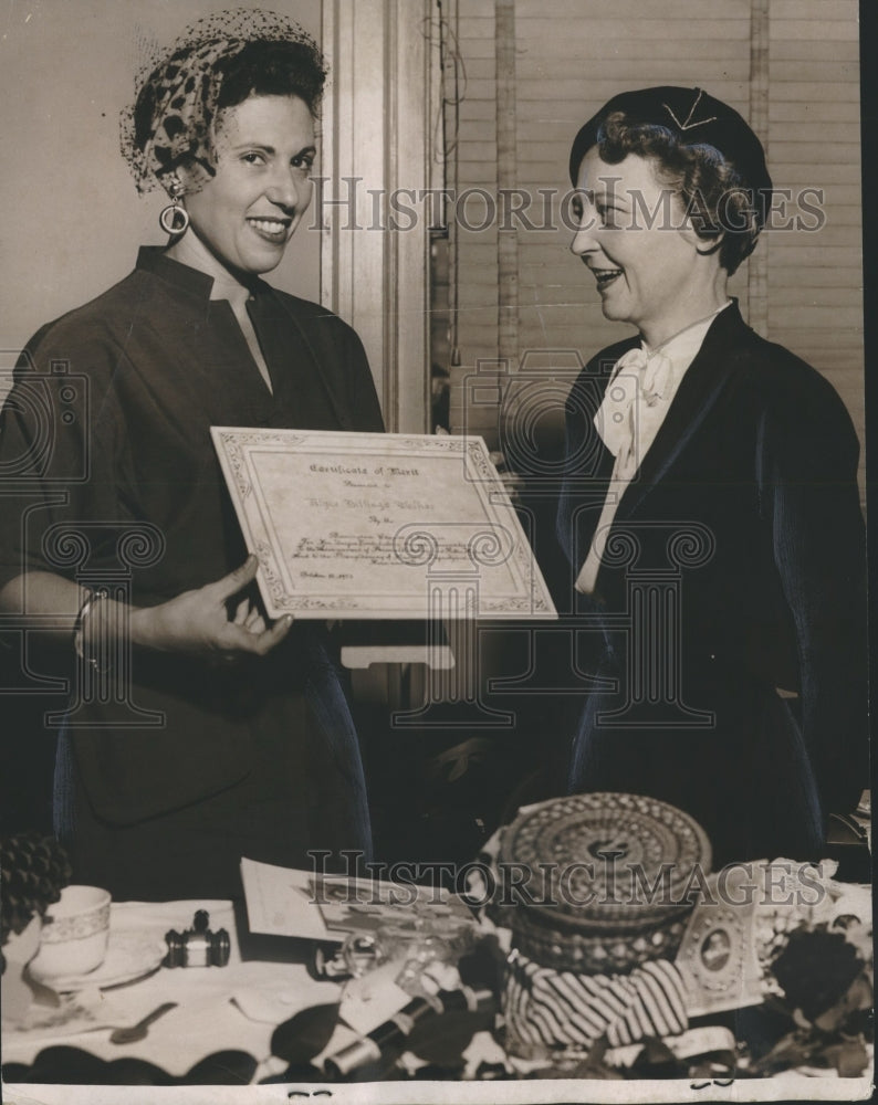 1953, Mrs. Seymour Marcus Gives Mrs. Alyce Billings Walker Award - Historic Images