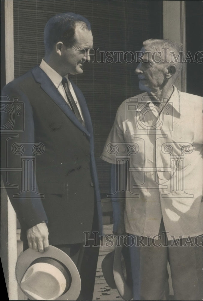 1960 Press Photo Millport Citizen John R. Fowler, 91, Meets Governor Patterson - Historic Images