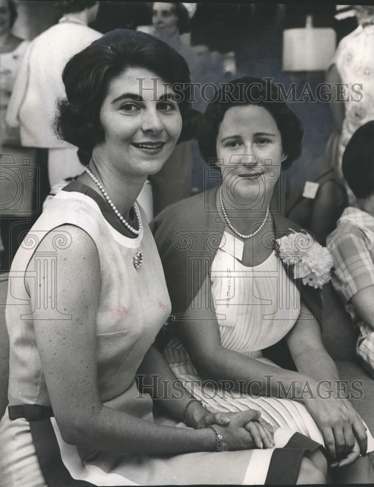 1965 Press Photo Alabama Bar Association - Mrs. Carey Walker, Mrs. William Coe- Historic Images