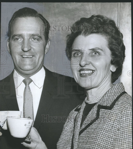 1961, Art Hanes, candidate for Mayor with his wife - abno03980 - Historic Images