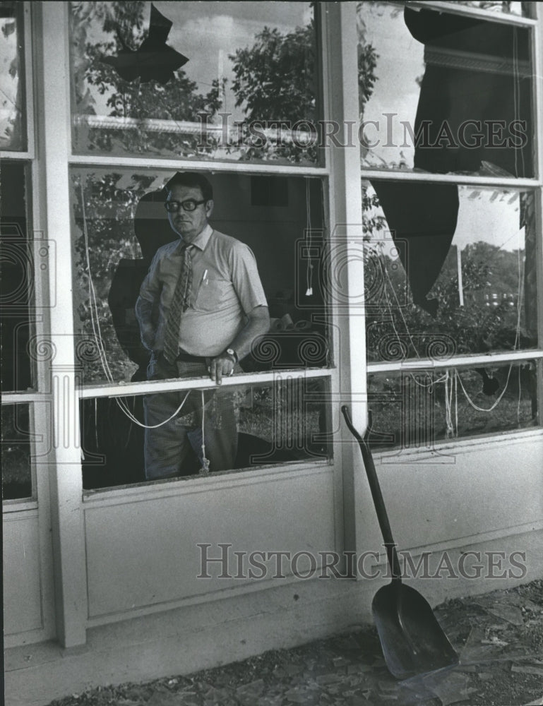 1973, Vandals damage windows at Erwin School, Alabama - abno04047 - Historic Images