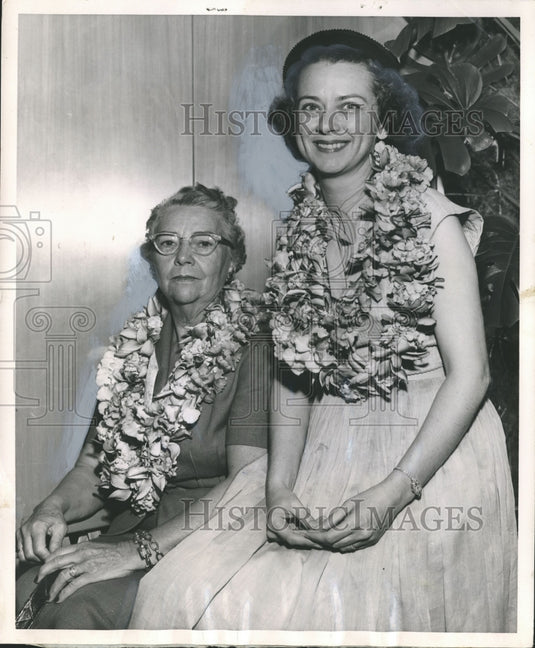 1959, Mrs. Vredenburgh, sec. of Democratic National Committee & other - Historic Images