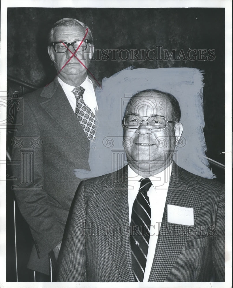 1974 Press Photo Doctor Levi Watkins and Doctor George Layton, Alabama educators - Historic Images