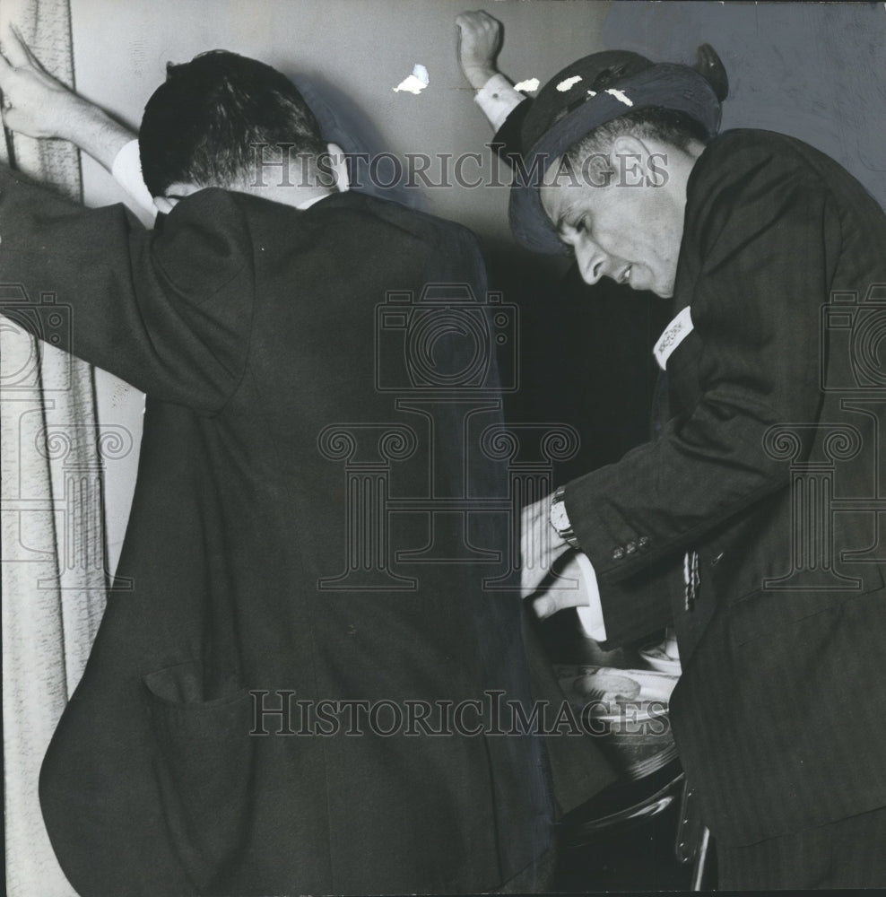 1961, Shelby County Azar arrests man at Kid McCoy place - abno04265 - Historic Images