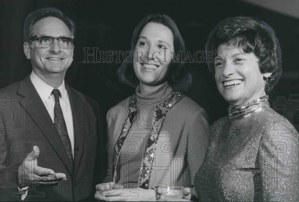 1976 Symphony Boosters Cecil Bauer, Mrs. Plosser, Mrs. Habeeb - Historic Images