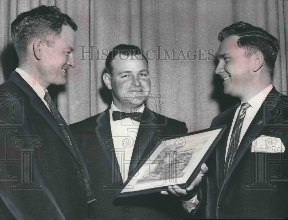 1959 Press Photo Jefferson County Farm Agents, Clinton Johns, R Beard, B Butler - Historic Images