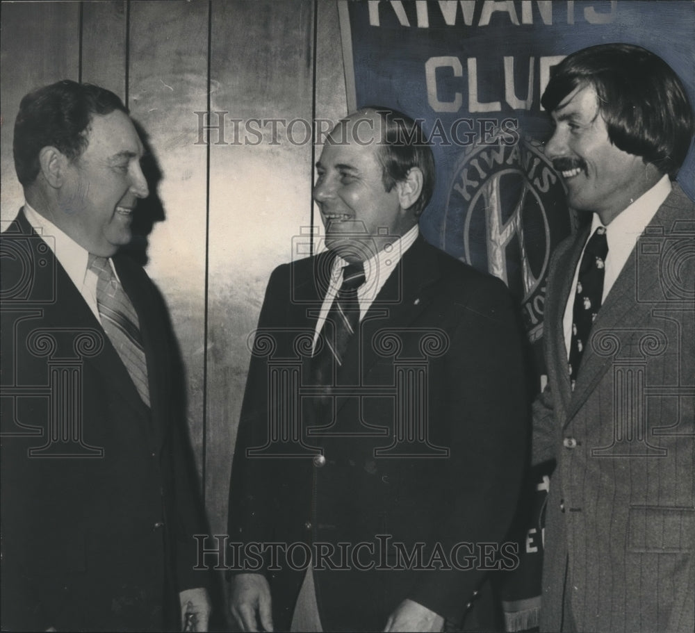 1975, New Program on Mental Health Discussed at Eufaula Meeting - Historic Images