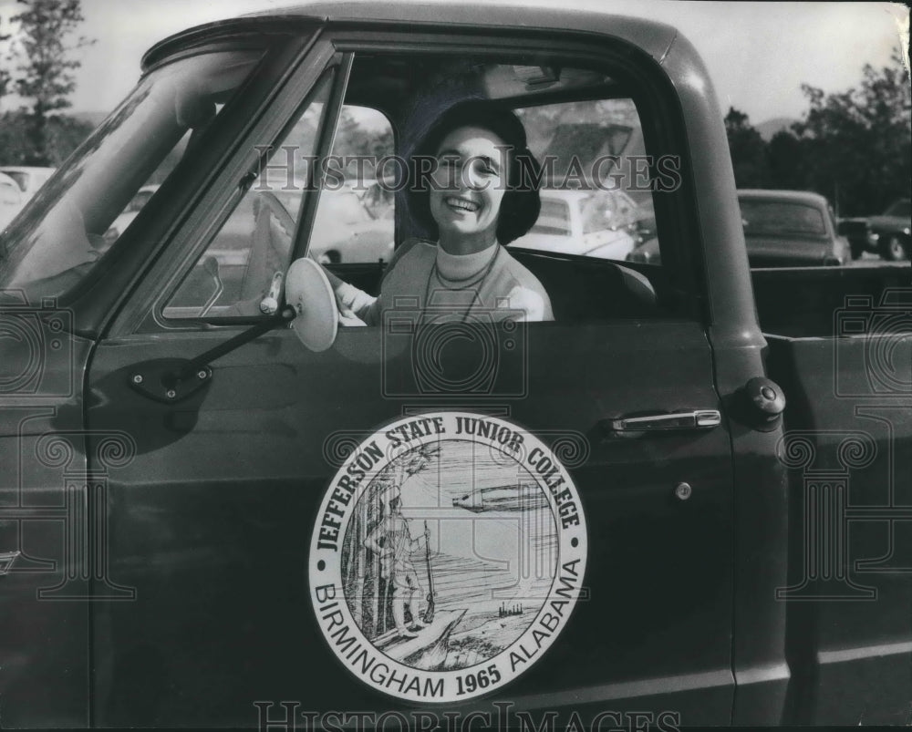 1969, Professor Charlotte Hardage of Jefferson State Junior College - Historic Images