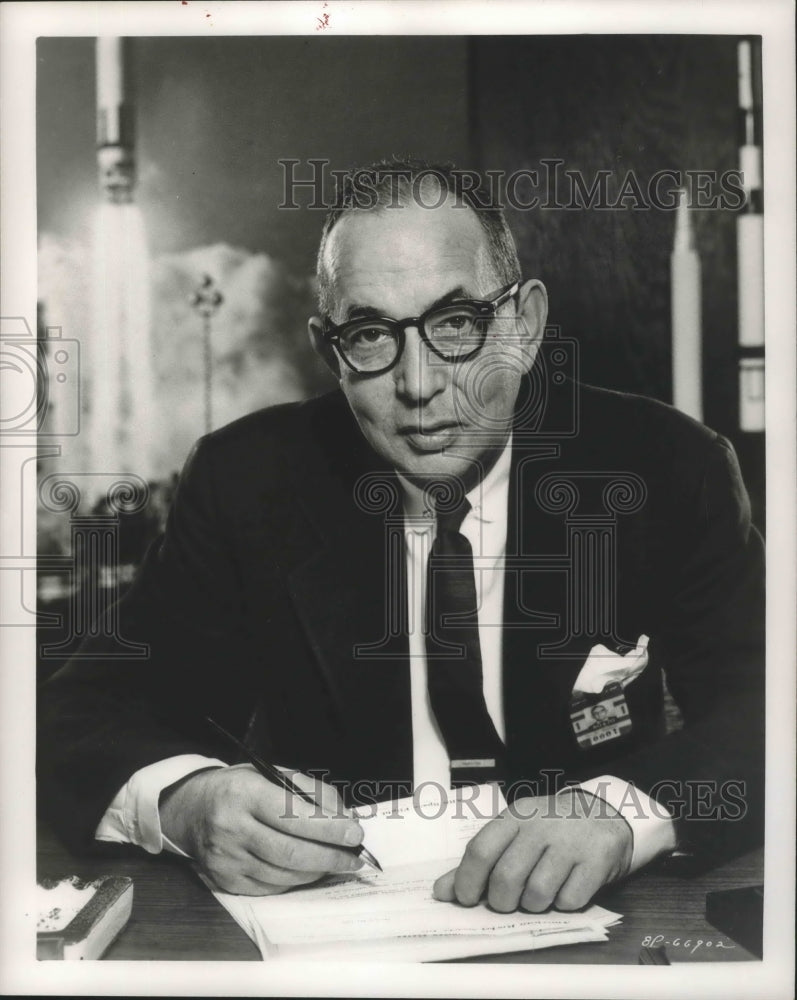 1961 Press Photo Chairman of Board of Martin Company George Bunker - abno05005 - Historic Images
