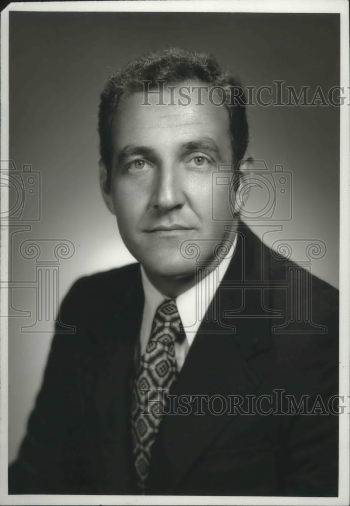 1981, Roy W. Gilbert, Jr., Banker - abno05086 - Historic Images