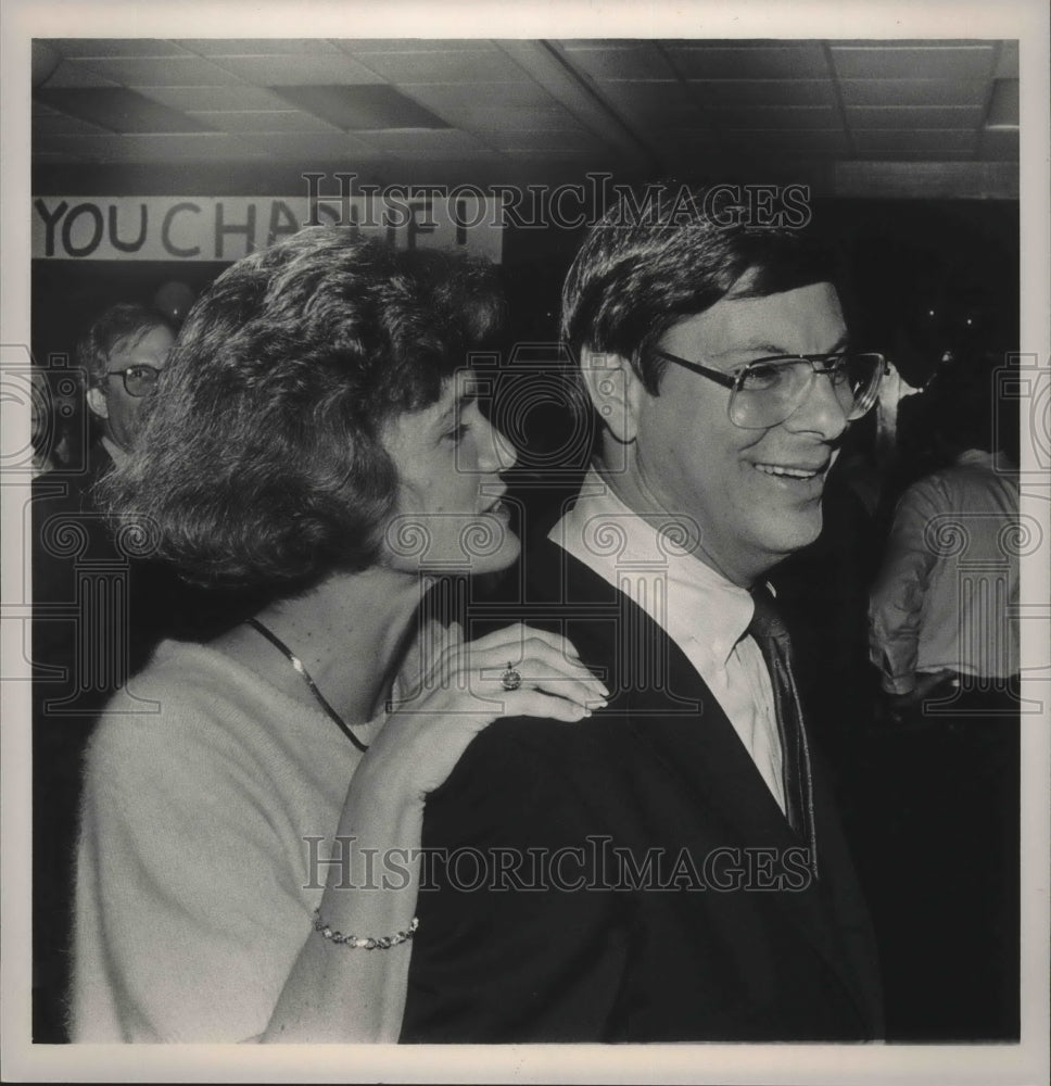 1986, Politician Charles Graddick and wife Corinne at Event - Historic Images
