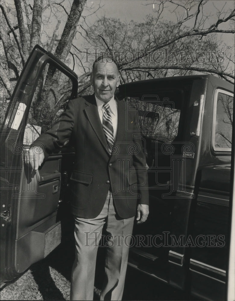 1982 Houston County Sheriff Lamar "Bird-Dog" Hadden - Historic Images
